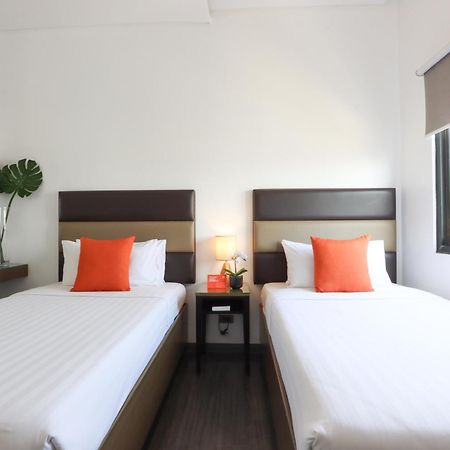 Privato Makati Hotel Makati City Exterior photo