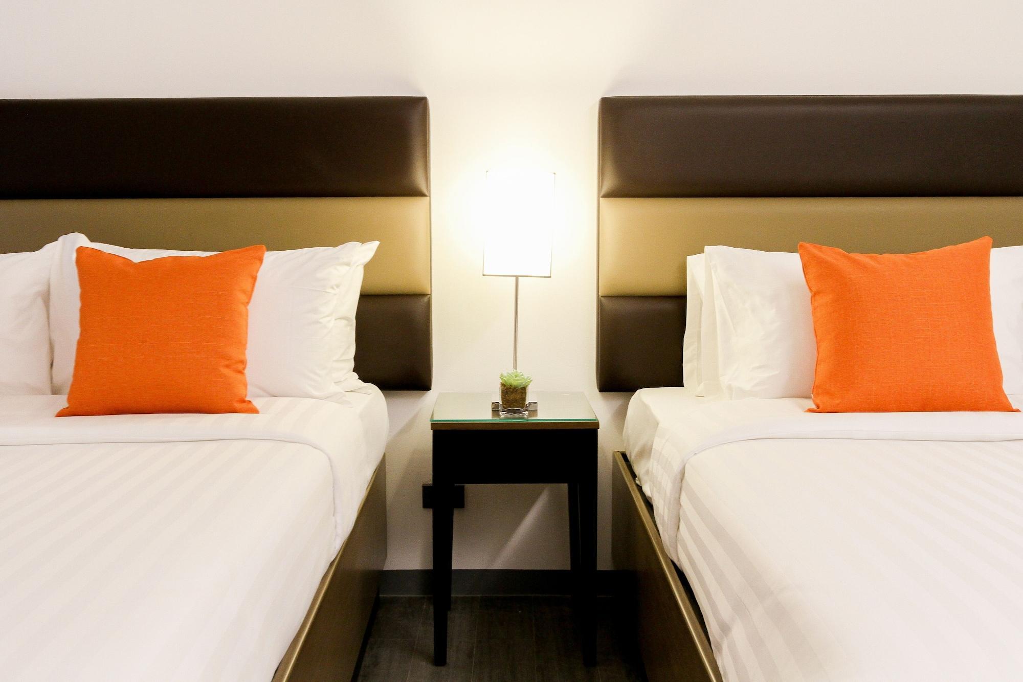 Privato Makati Hotel Makati City Exterior photo