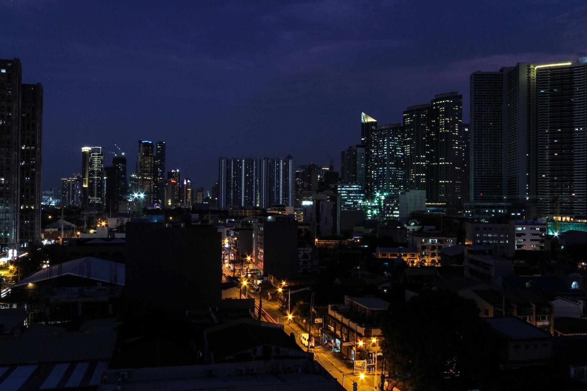 Privato Makati Hotel Makati City Exterior photo