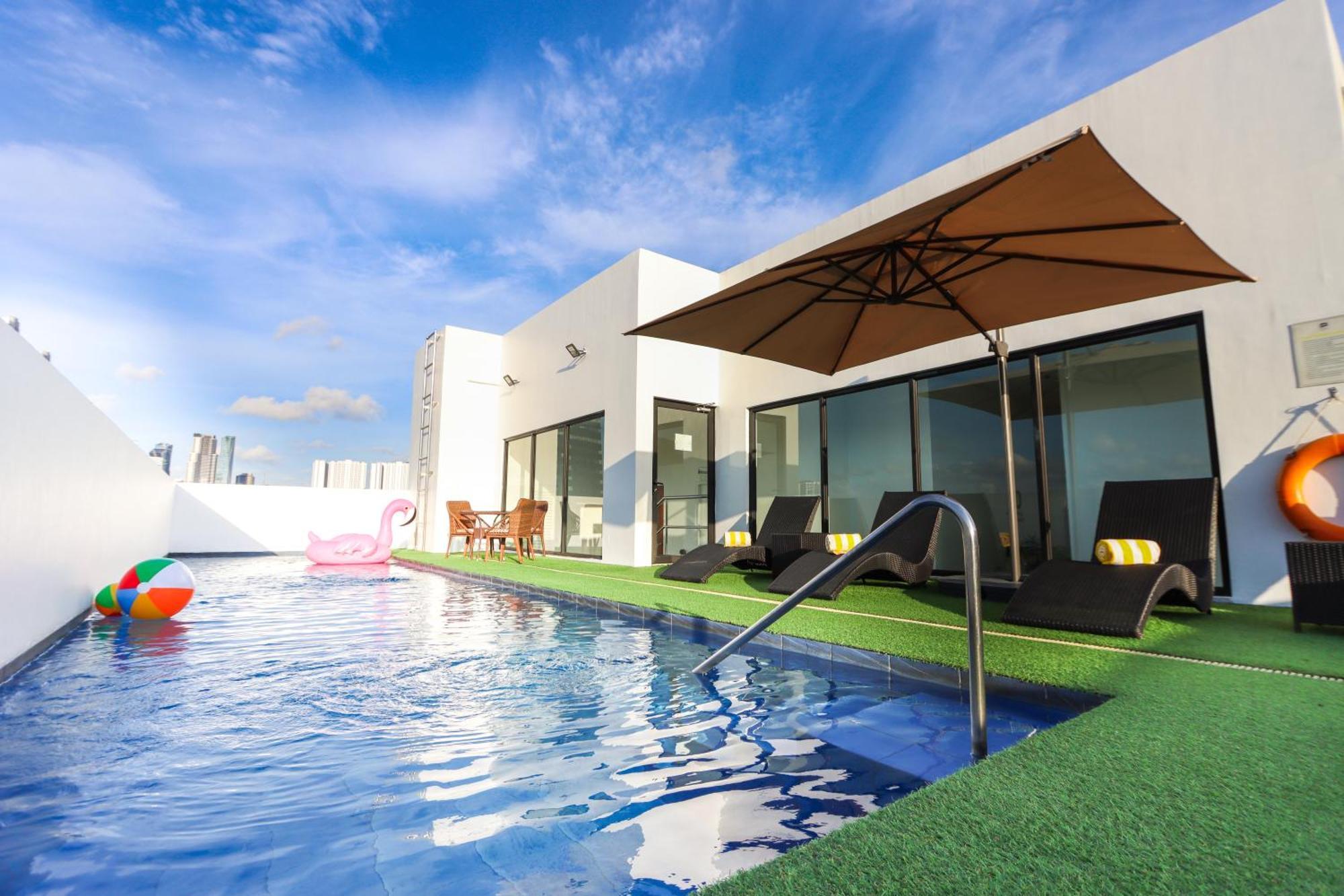 Privato Makati Hotel Makati City Exterior photo