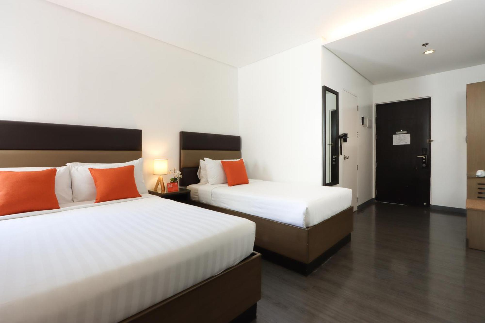 Privato Makati Hotel Makati City Exterior photo