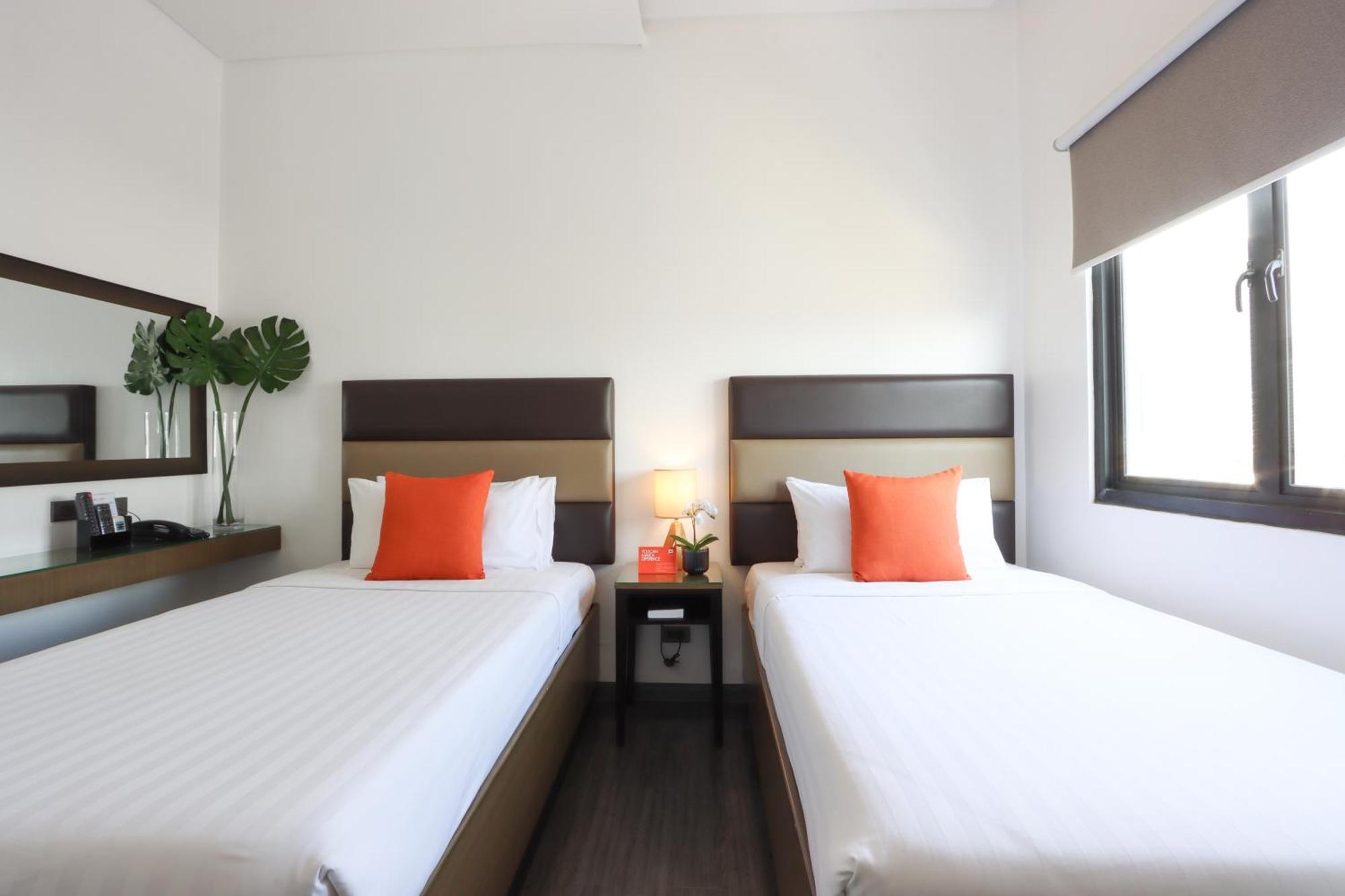 Privato Makati Hotel Makati City Exterior photo
